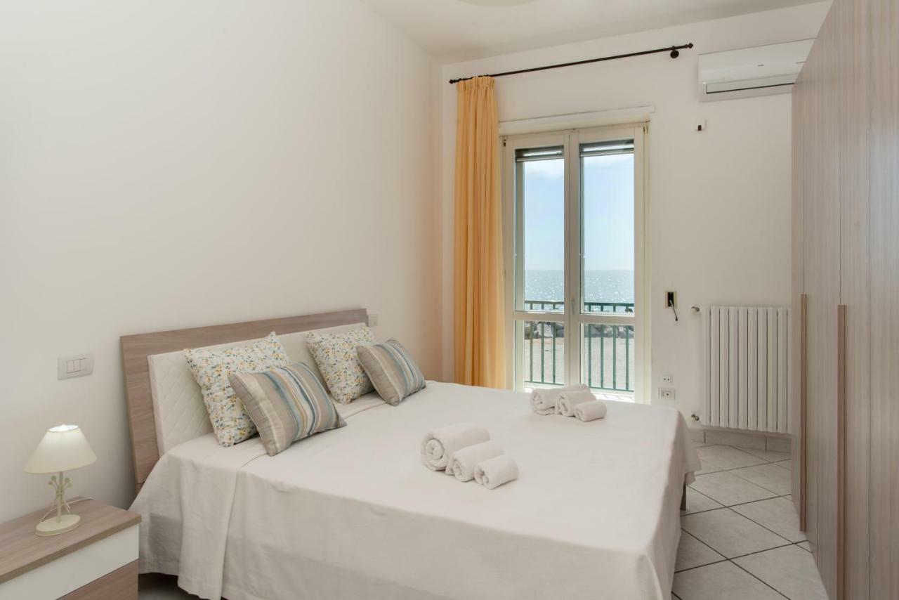 Dulce Mare Apartamento Salerno Exterior foto