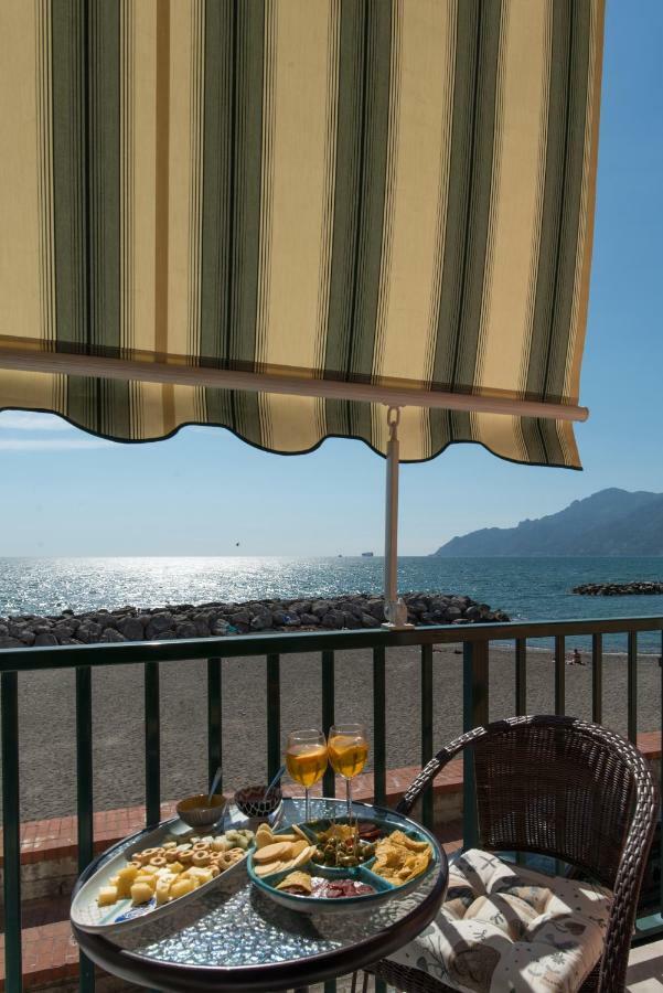 Dulce Mare Apartamento Salerno Exterior foto
